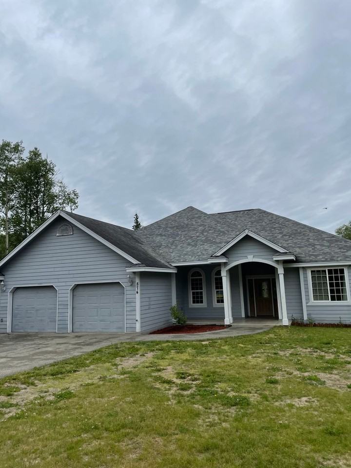 874 N Gambit Cir