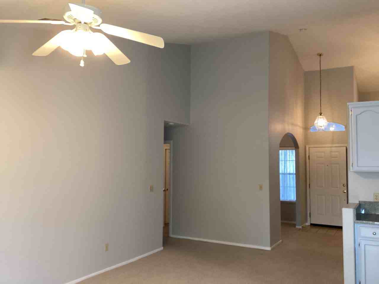 4521 Glimmer Ln - Photo 6 of 19
