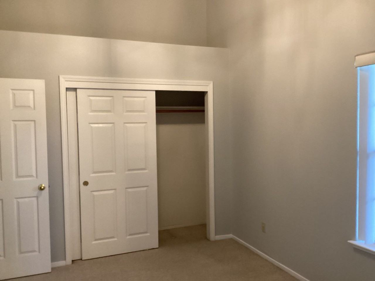 4521 Glimmer Ln - Photo 7 of 19