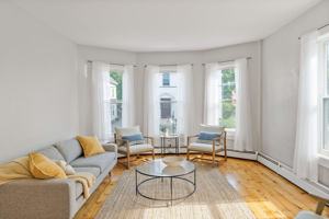 featured image of 109 Woodford St