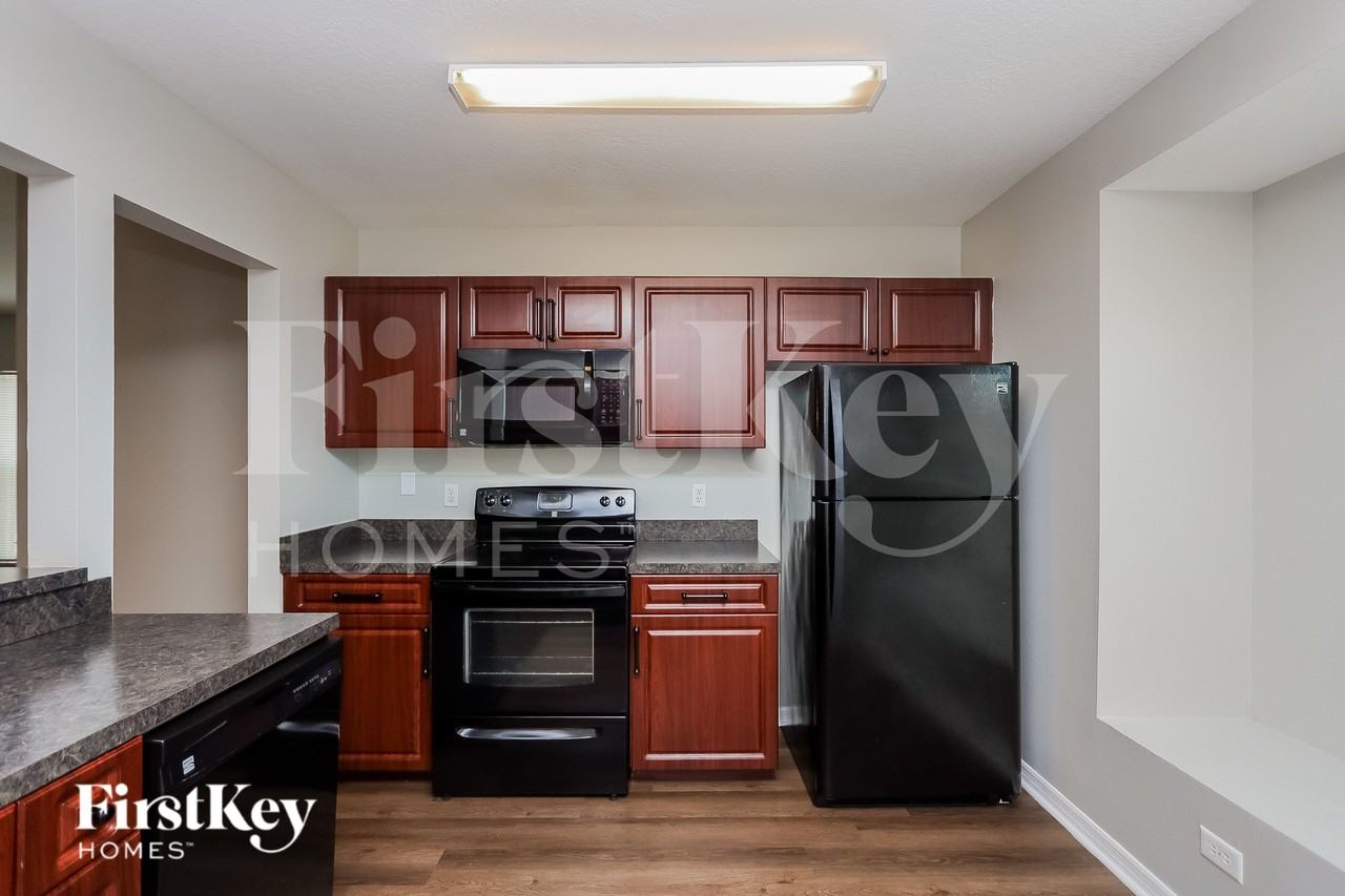 1703 Hulett Dr - Photo 6 of 16