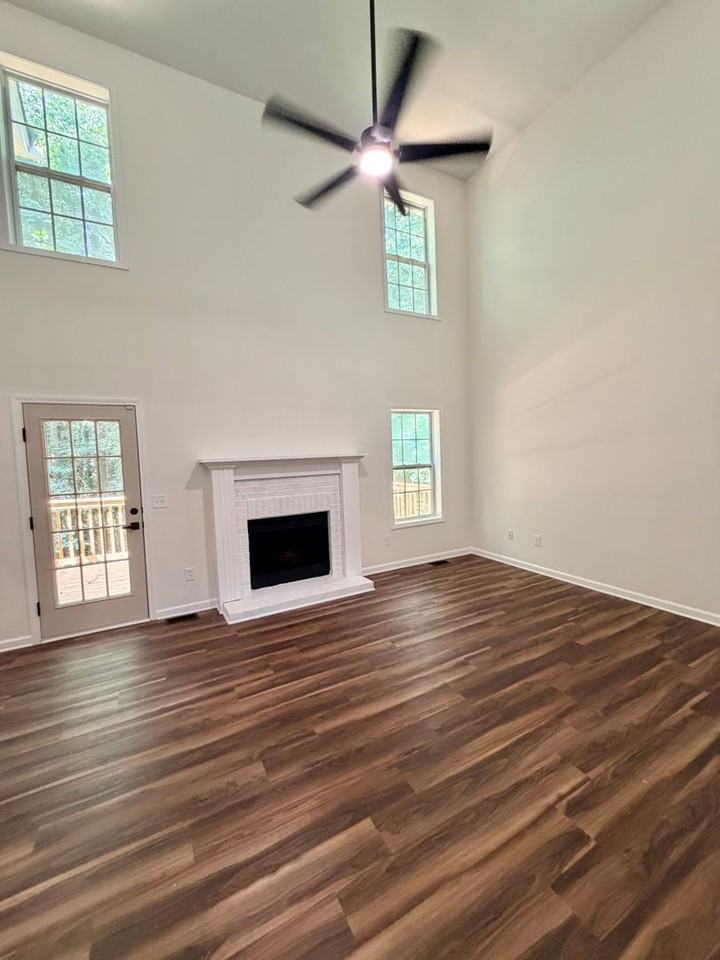 2544 Carnes Rd - Photo 4 of 21