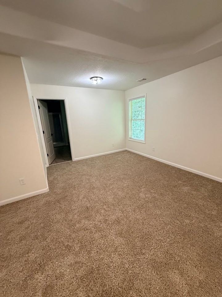 2544 Carnes Rd - Photo 5 of 21