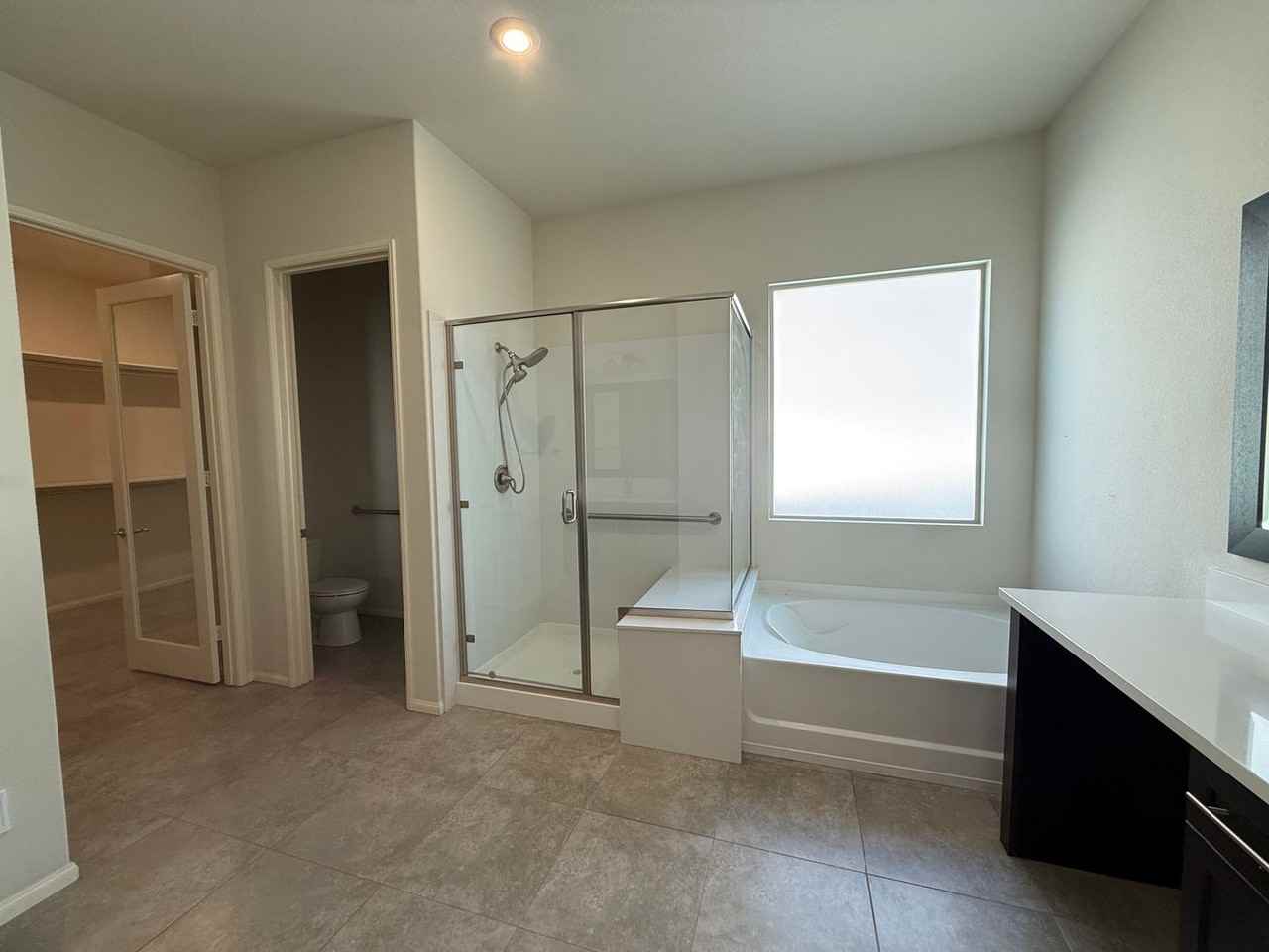 19255 Castana St - Photo 5 of 50