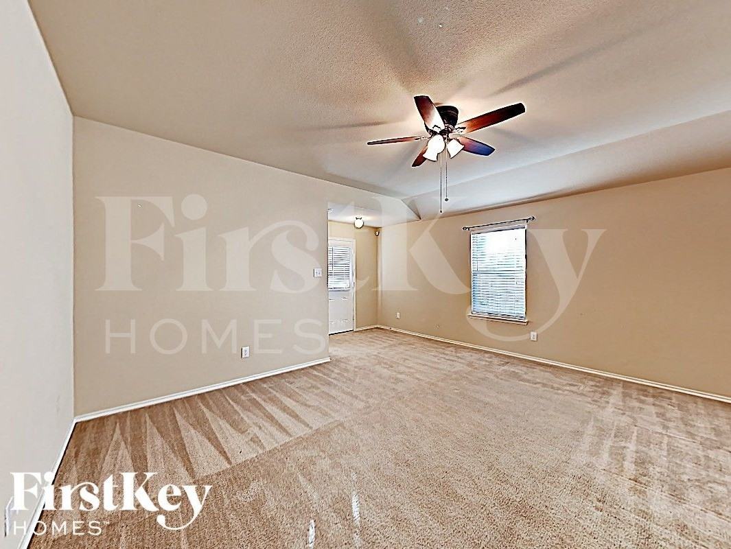 1413 Waco Turner - Photo 4 of 16