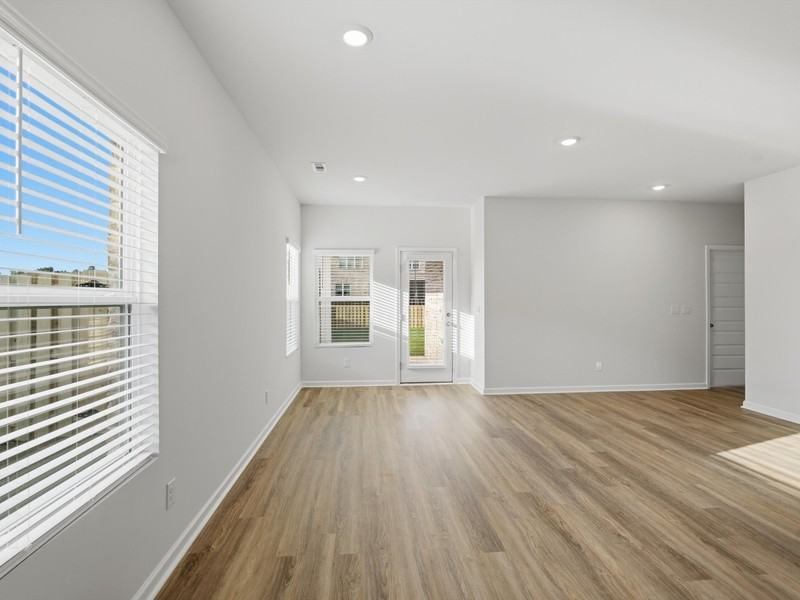 6141 Feather Way Se - Photo 7 of 30