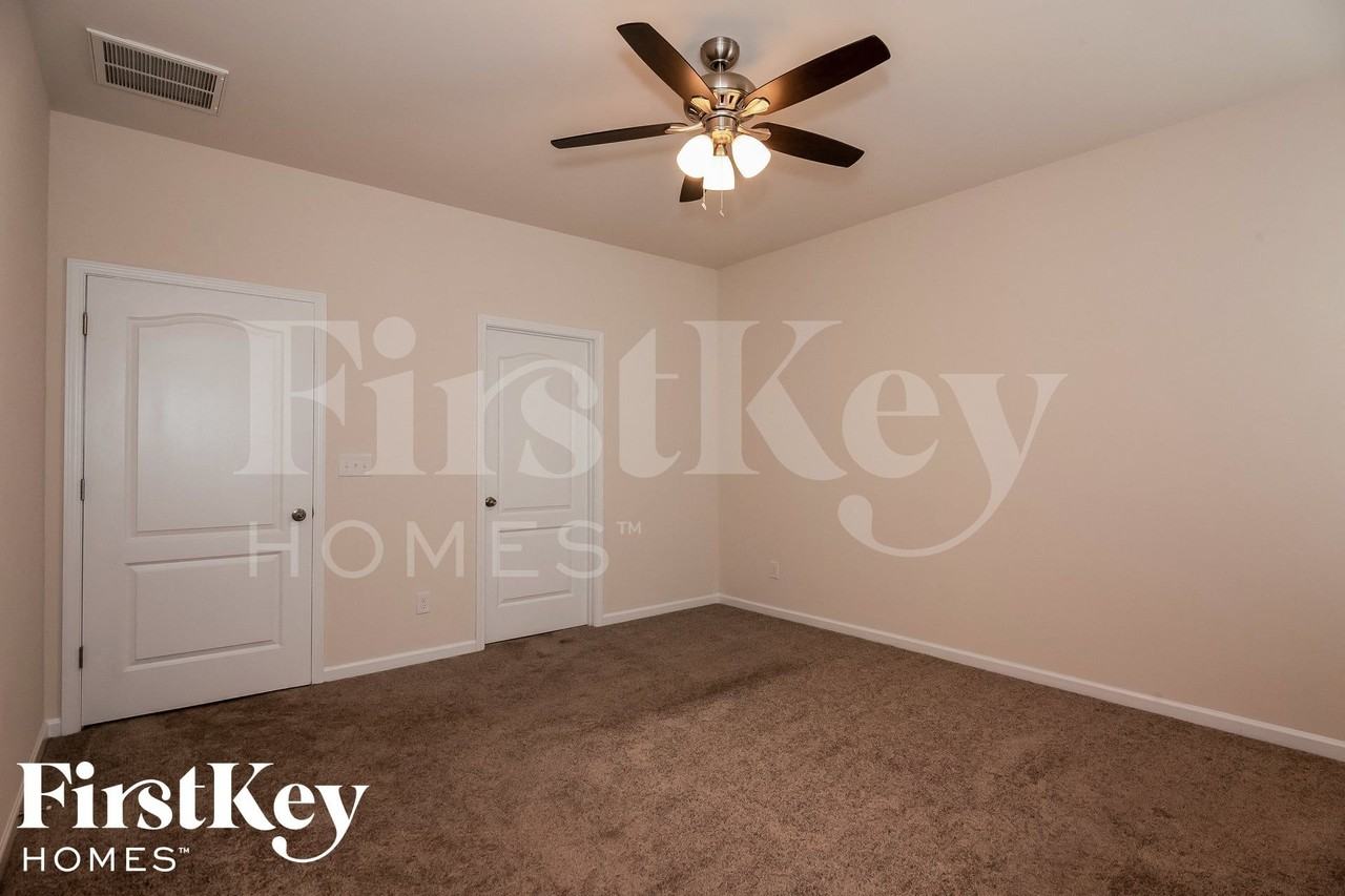 126 Willow Valley Dr - Photo 7 of 15