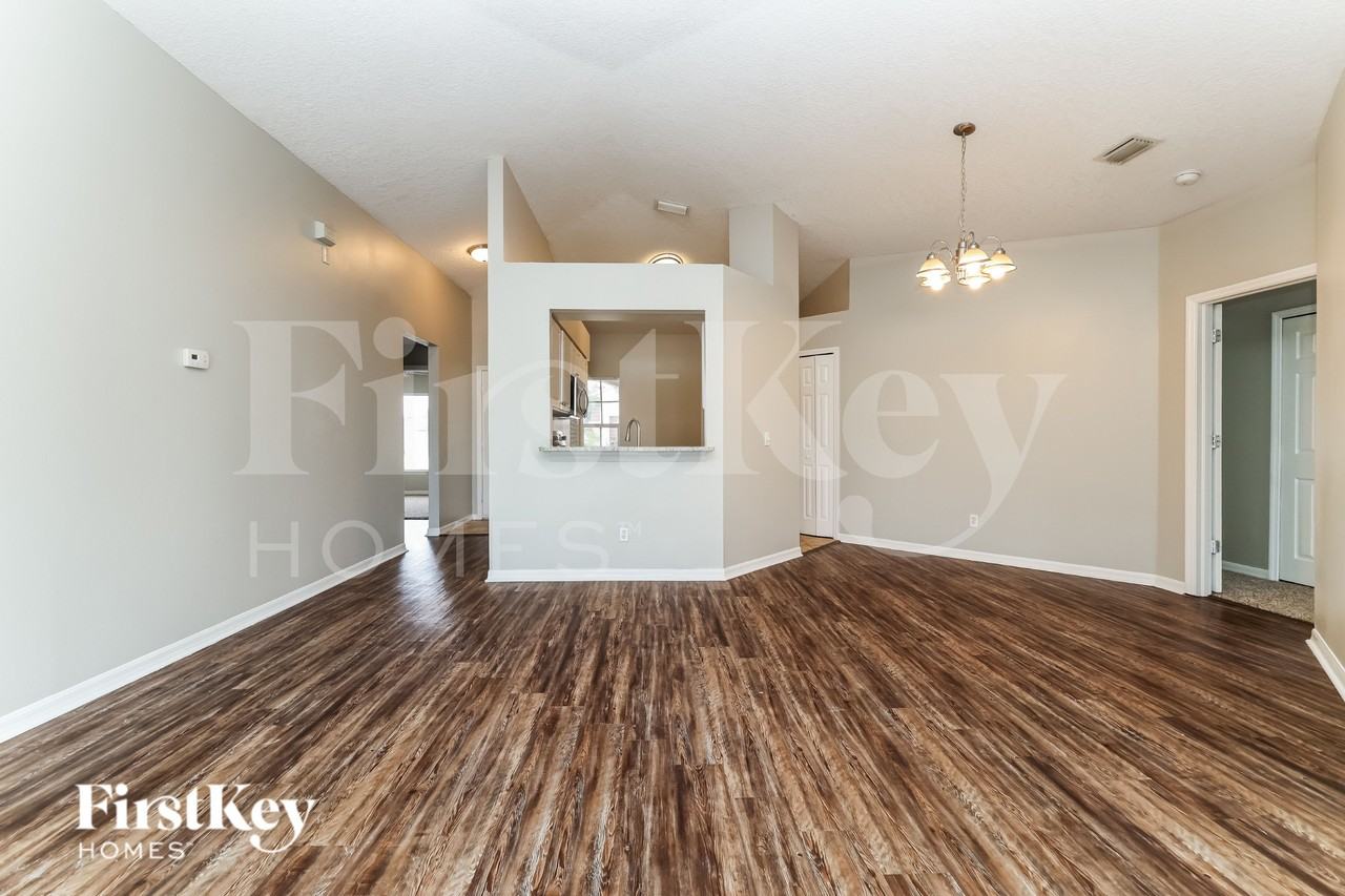 12101 Feldwood Creek Ln - Photo 4 of 19
