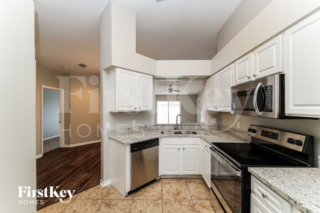12101 Feldwood Creek Ln - Photo 6 of 19