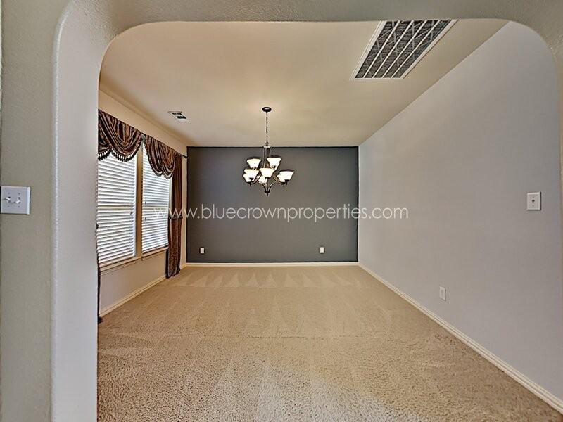 1917 Lawnview Dr - Photo 2 of 31
