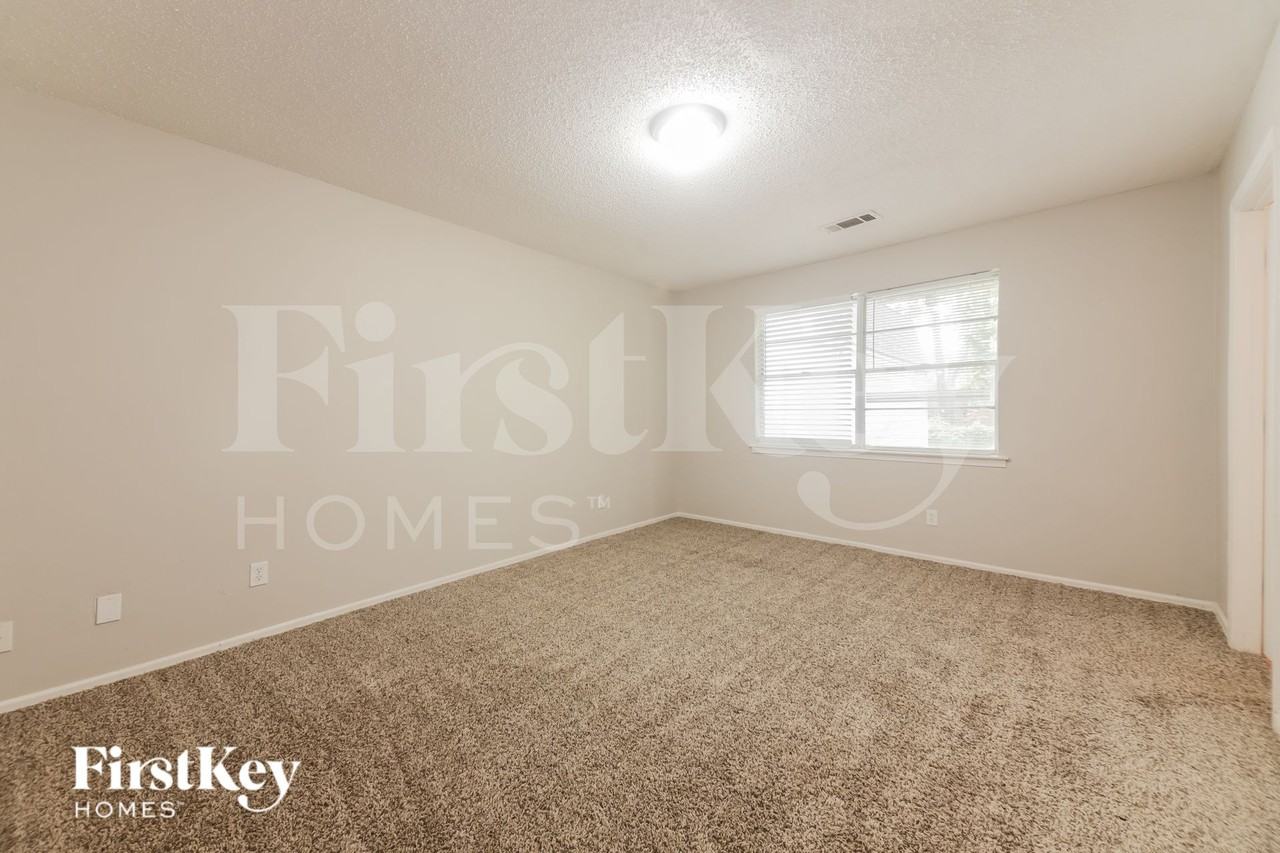 1109 Atlanta Dr - Photo 7 of 16
