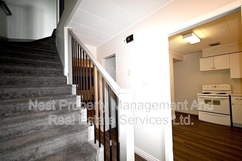 594 Central St E #1 - Photo 4 of 12