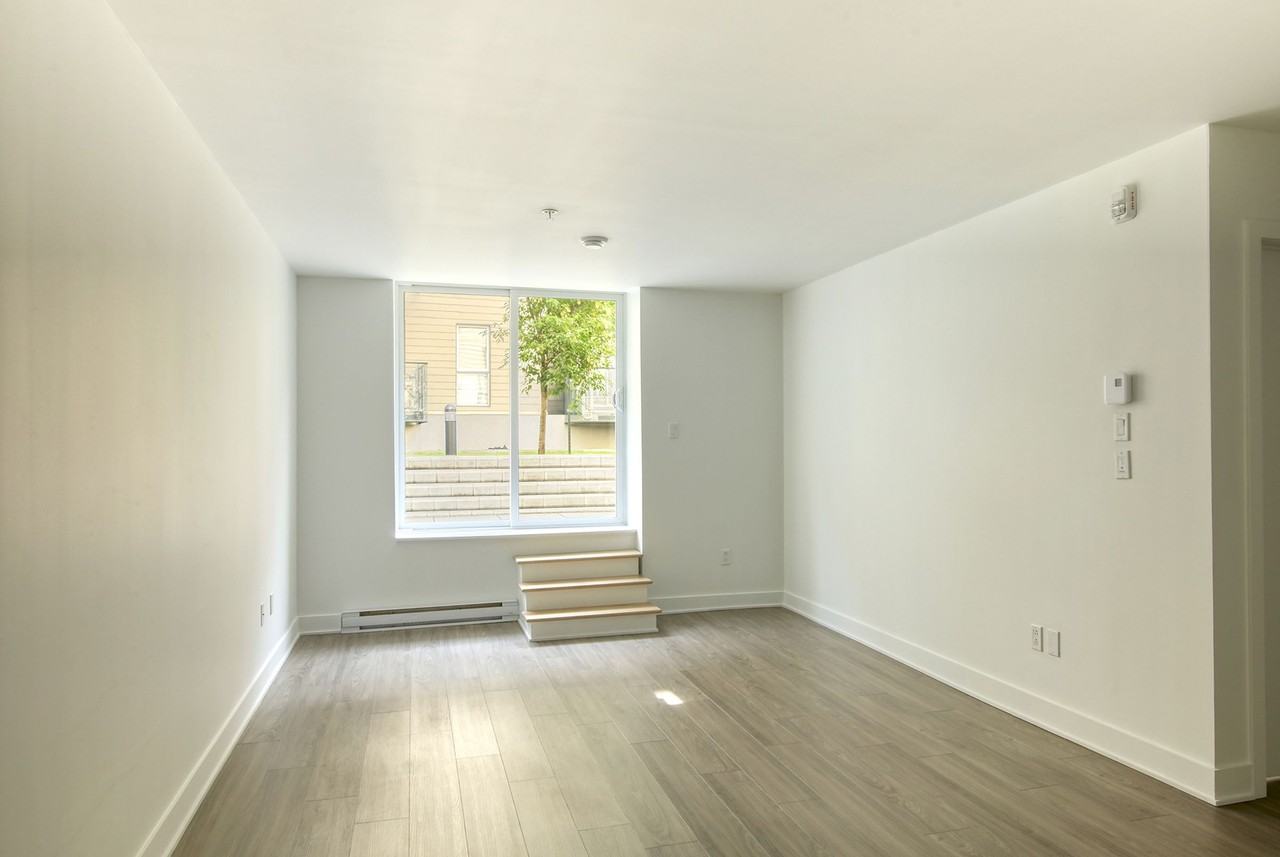 9675 Papineau - Photo 6 of 50