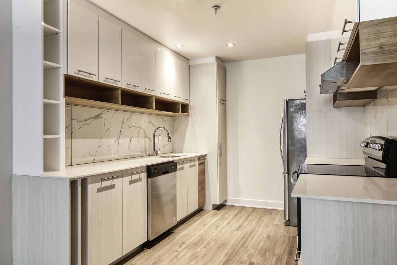 9675 Av Papineau — photo 1