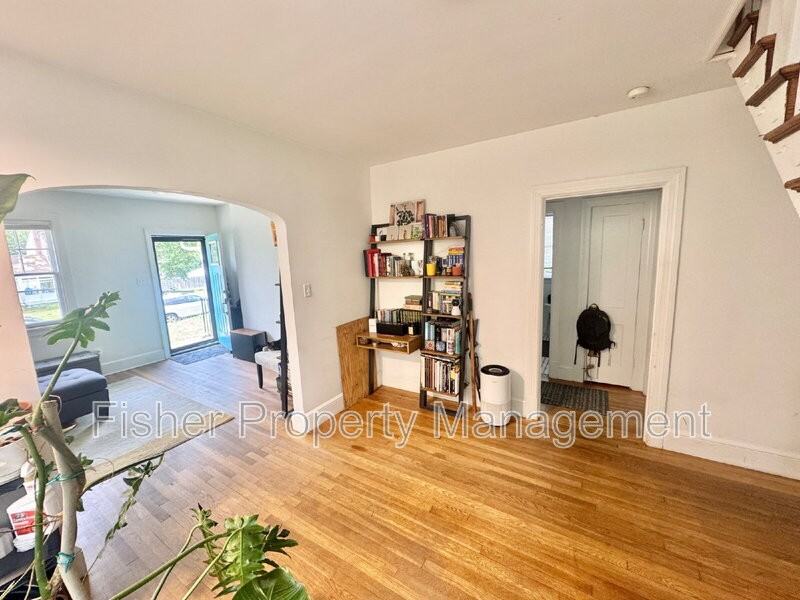 2205 Fenton St - Photo 7 of 28