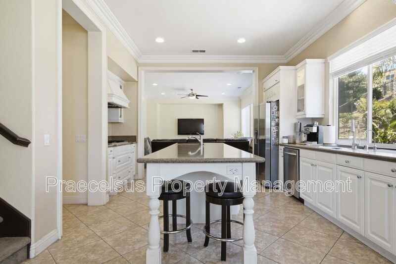 2792 Camphor Ct - Photo 4 of 23