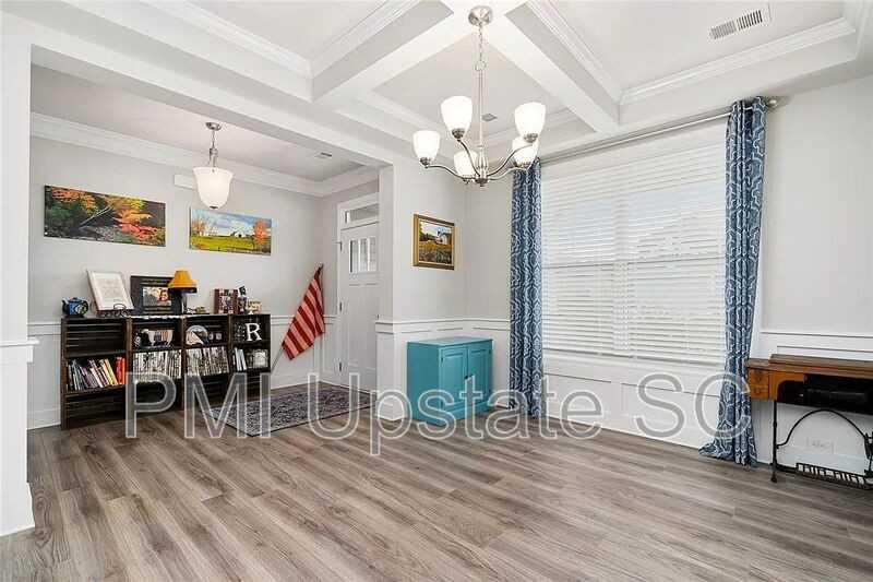 201 Sweet Hill Rd - Photo 5 of 34