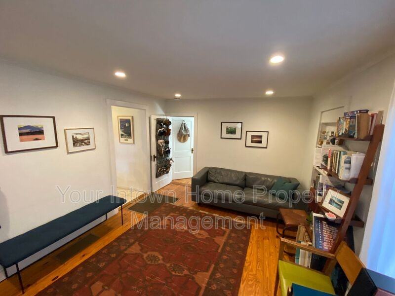 1080 Benteen Ave Se - Photo 4 of 39
