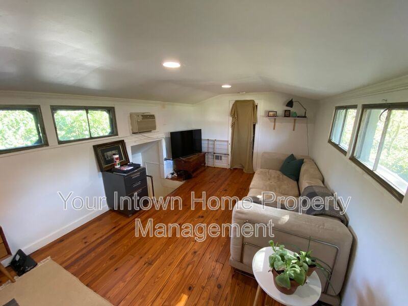 1080 Benteen Ave Se - Photo 6 of 39