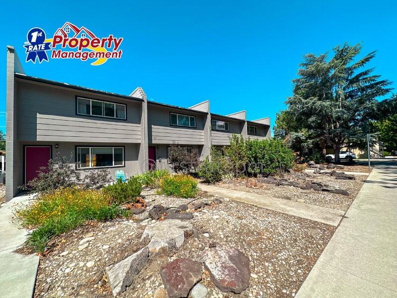 1103 S Leadville Ave - Photo 2 of 19