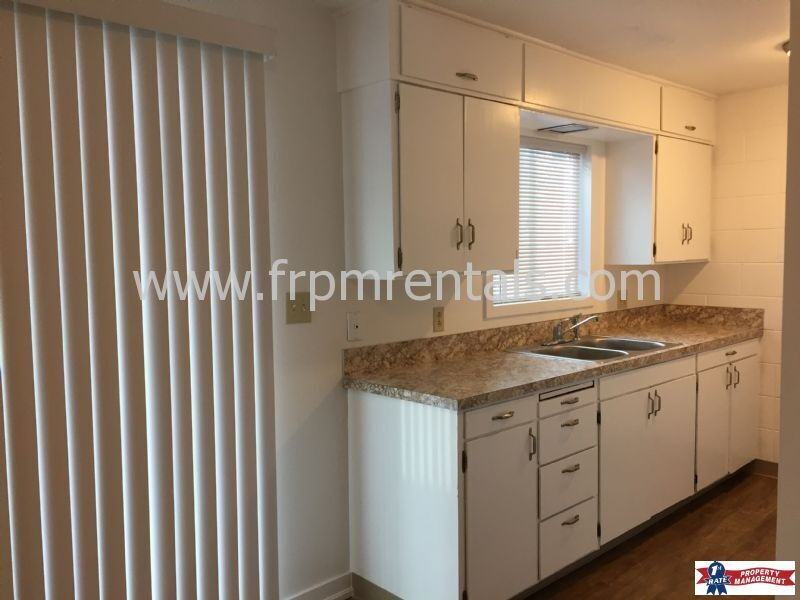 1103 S Leadville Ave - Photo 5 of 19