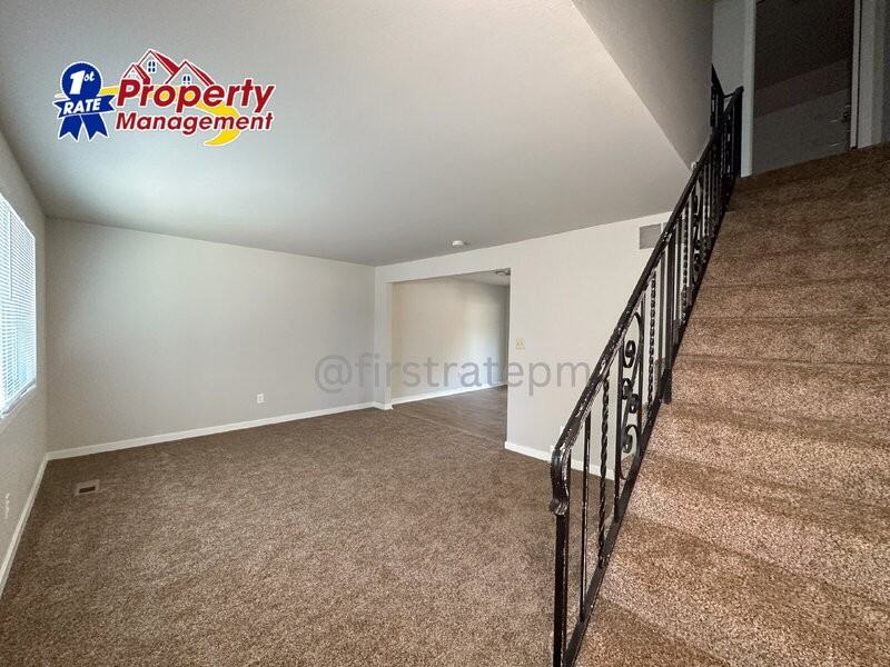 1103 S Leadville Ave - Photo 6 of 19