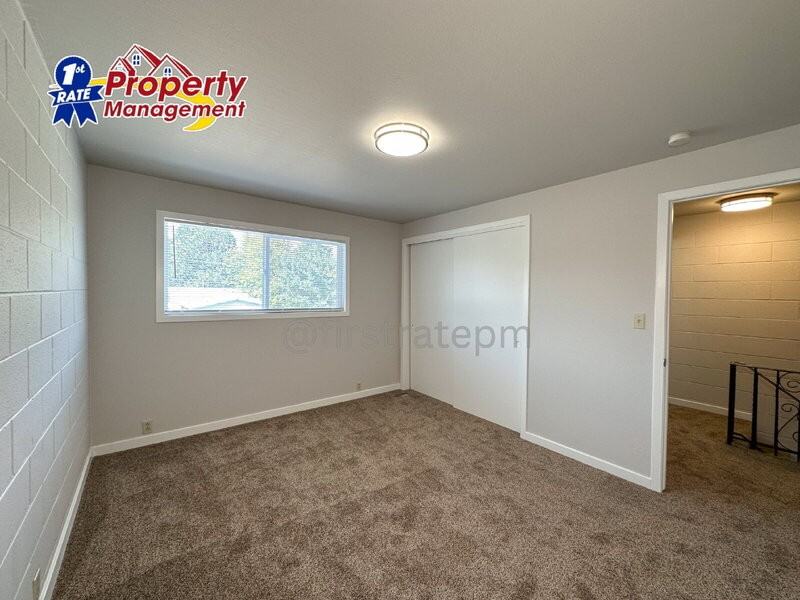 1103 S Leadville Ave - Photo 7 of 19
