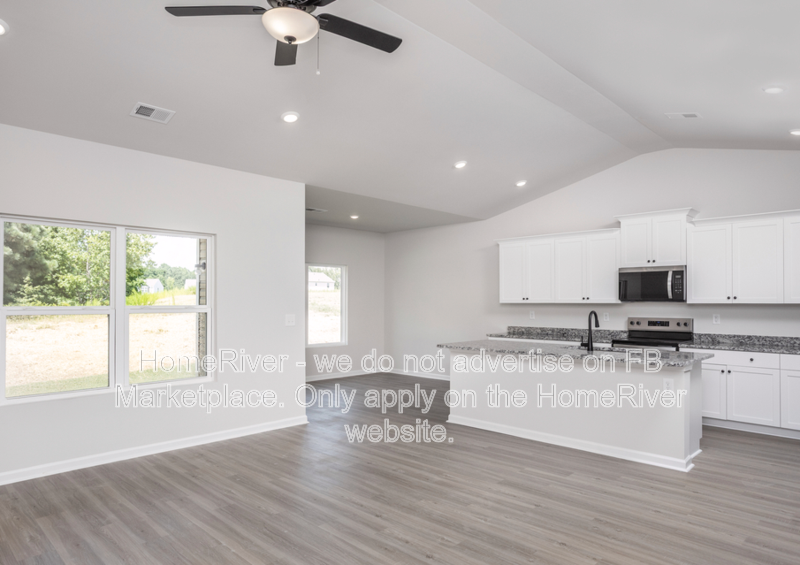 426 Chedworth Dr - Photo 2 of 7