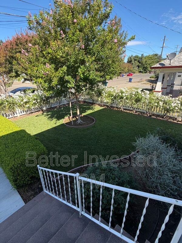 204 N Main St - Photo 2 of 40