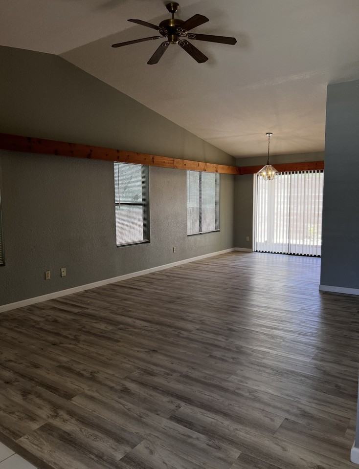 3094 W Country Fair Dr - Photo 2 of 24