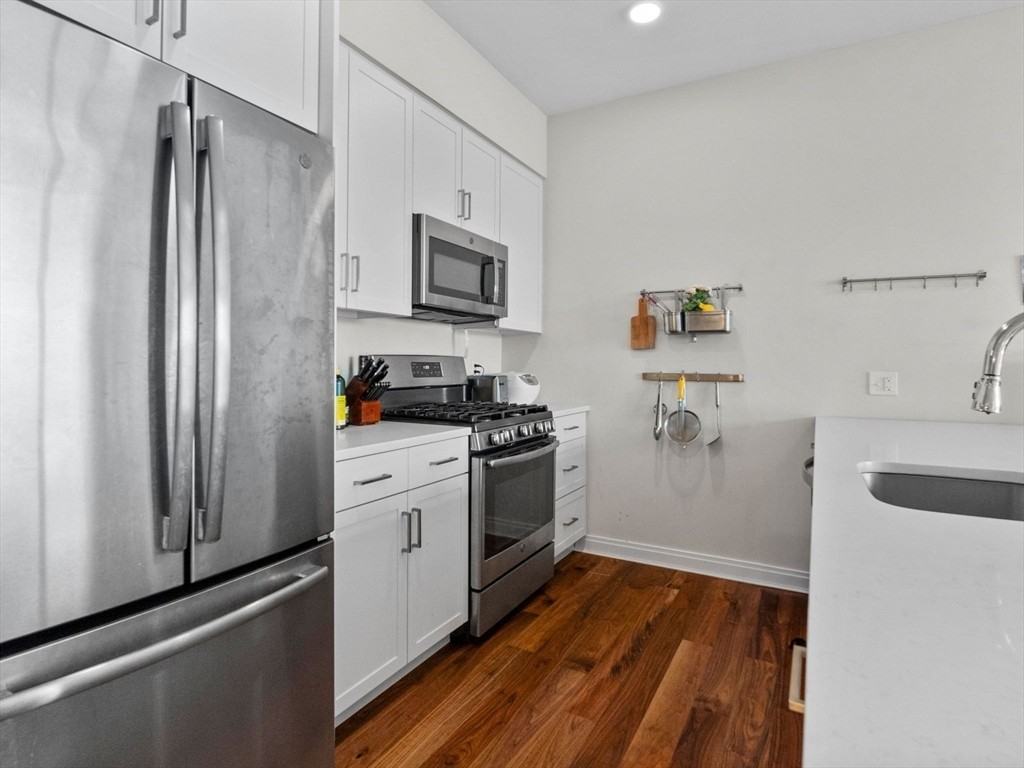 3531 Washington St - Photo 2 of 4