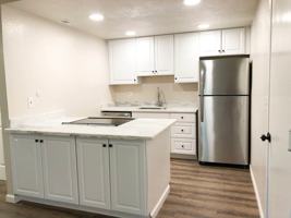 featured image of 33 Dean Way