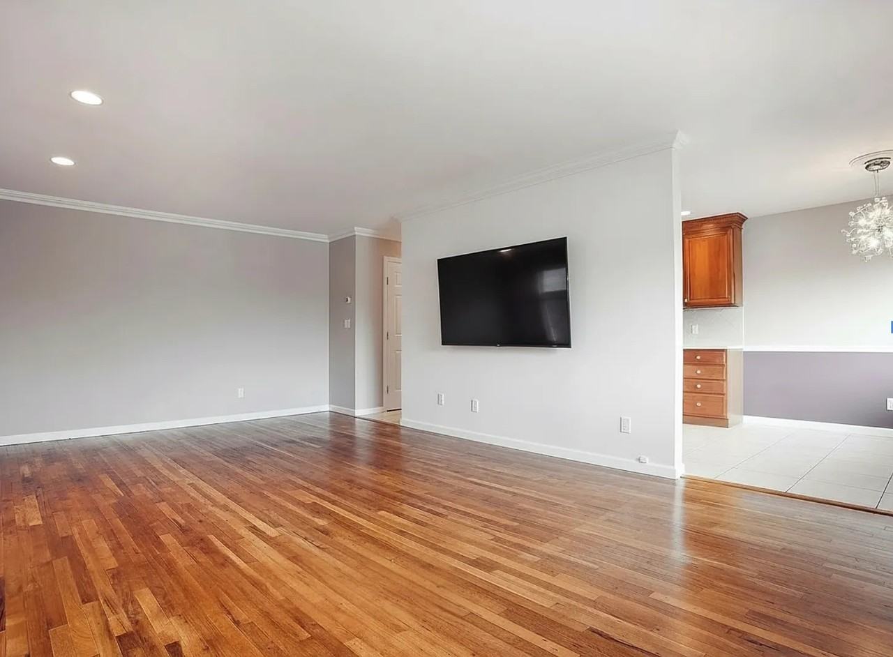 711 Willis Ave - Photo 2 of 6