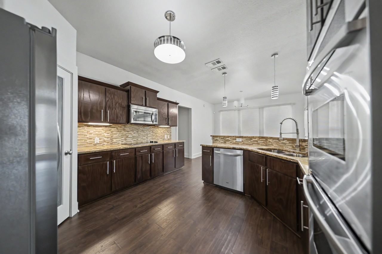 5405 Weeping Oak Dr - Photo 4 of 34