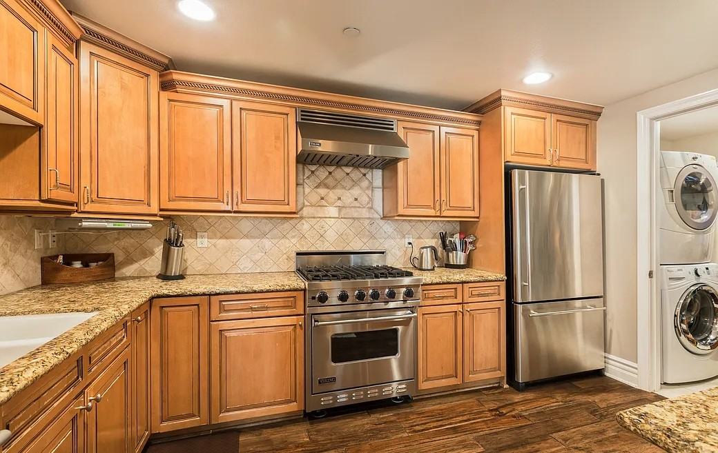 1530 Camden Ave - Photo 4 of 6