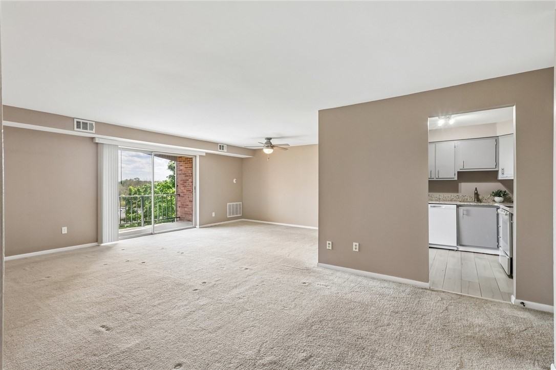 611 Calais Dr - Photo 2 of 14