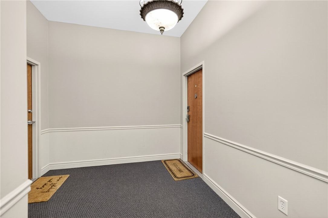 120 S 15th St - Photo 5 of 35