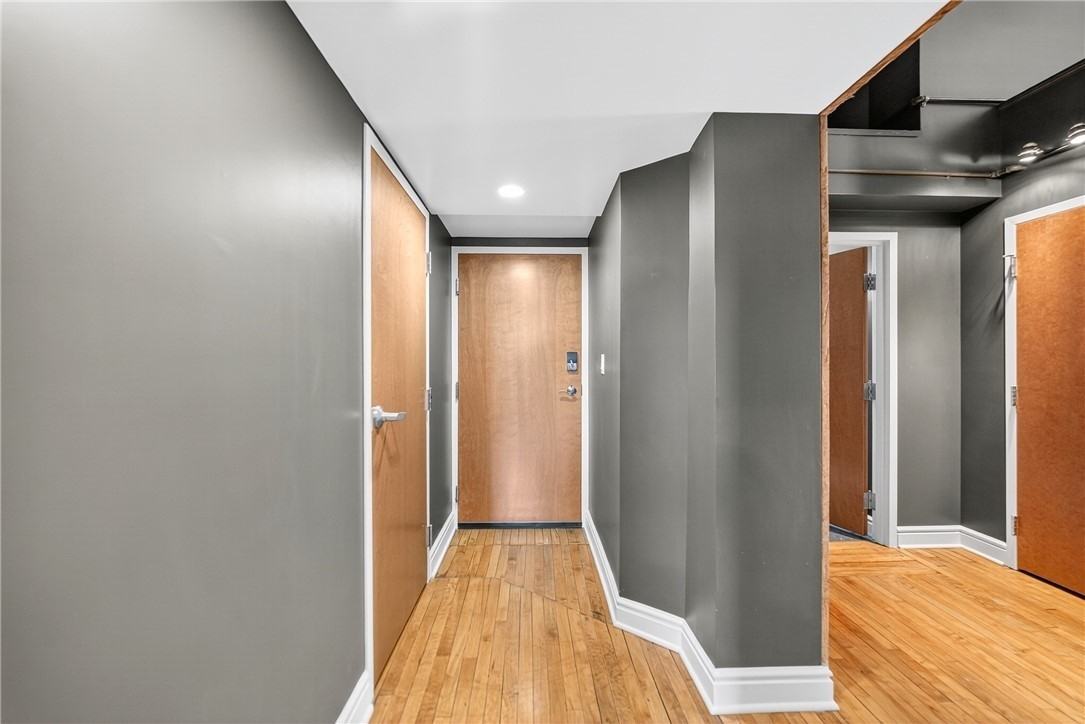 120 S 15th St - Photo 6 of 35