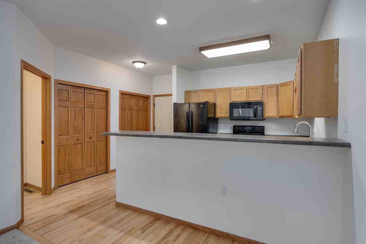 1817 Cedarbrook Ln - Photo 6 of 26