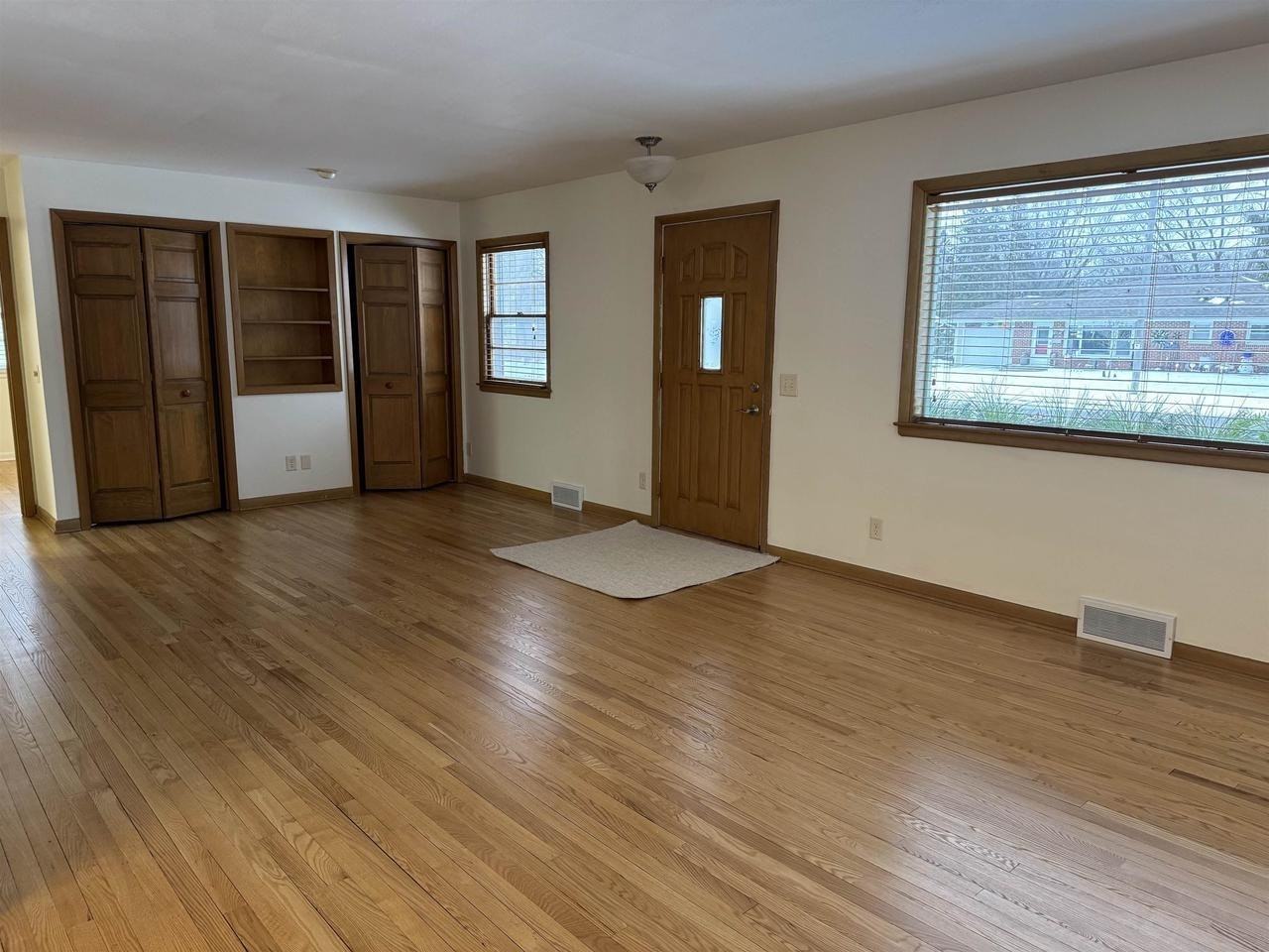 6715 North Ave - Photo 2 of 18