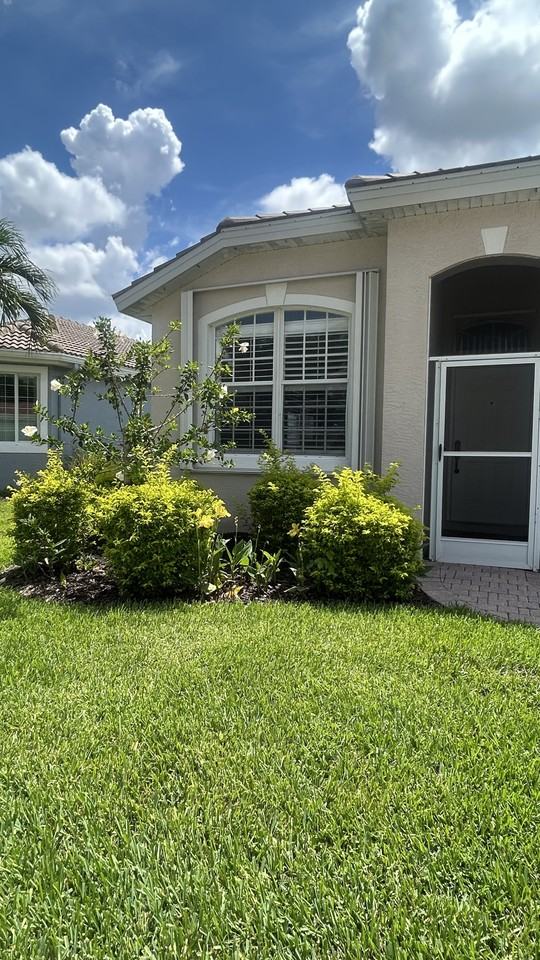 14354 Reflection Lakes Dr - Photo 2 of 19