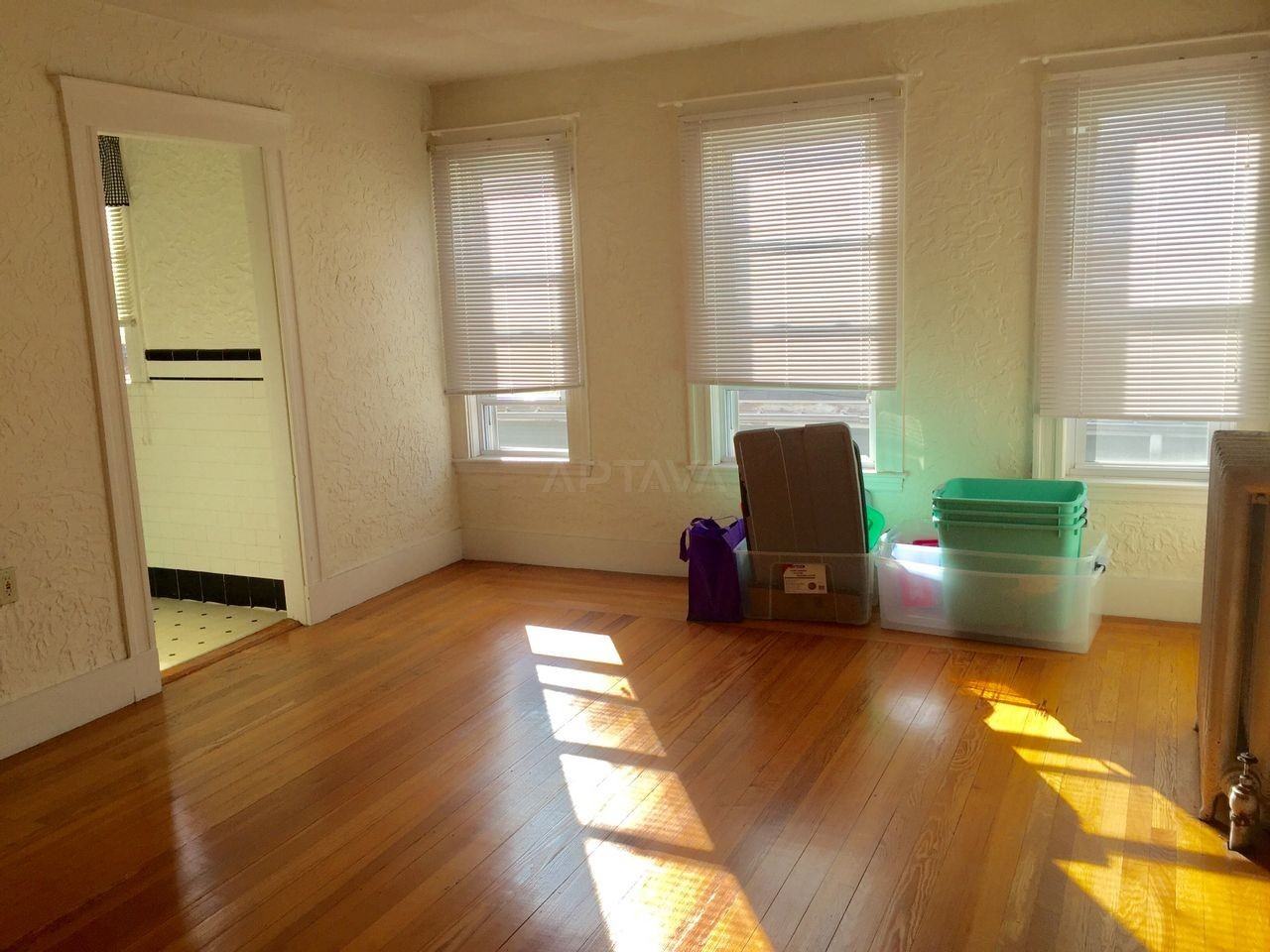 330 Main St #3 - Photo 2 of 10