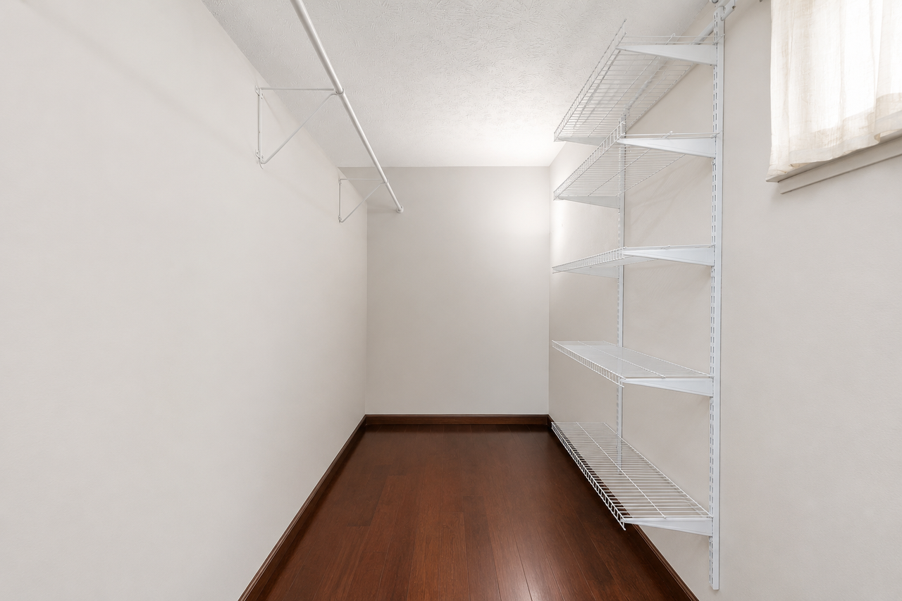 1900 Grove Ct #101 - Photo 3 of 6