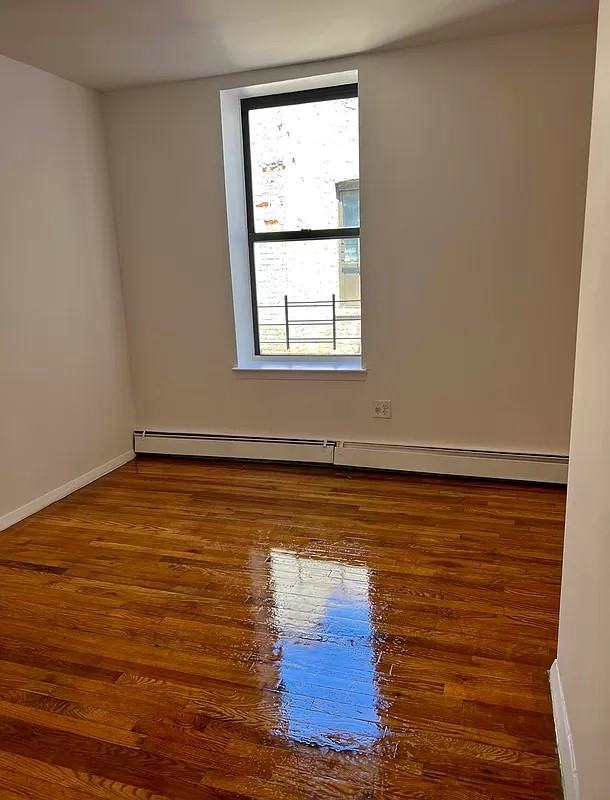 1365 Sheridan Ave #6B - Photo 4 of 4