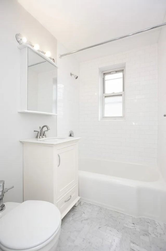 6707 Yellowstone Blvd #6A - Photo 2 of 4