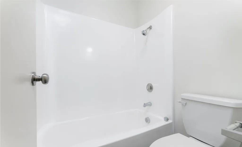 4033 Dove St #14 - Photo 2 of 4