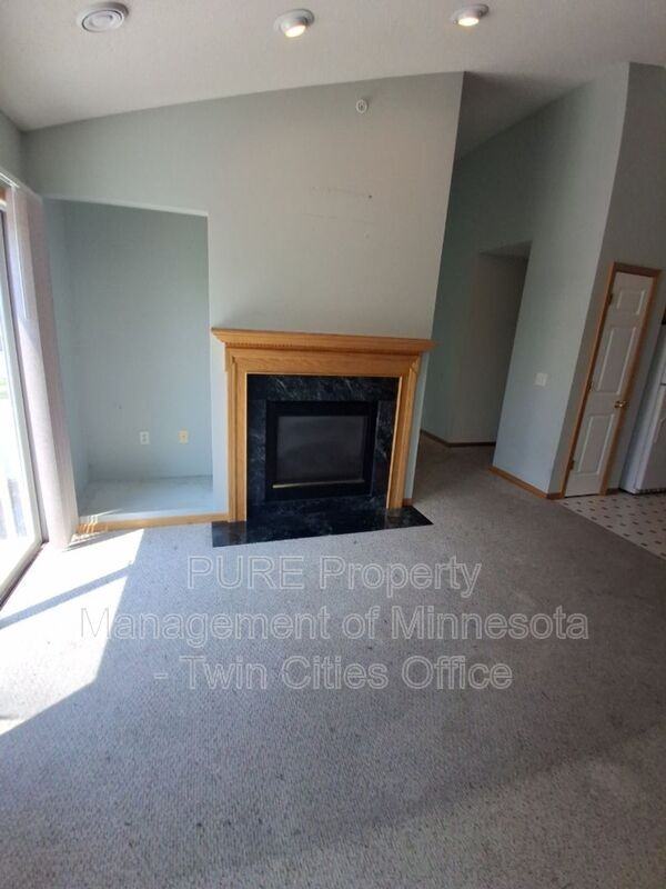 1209 Timber Way - Photo 3 of 15