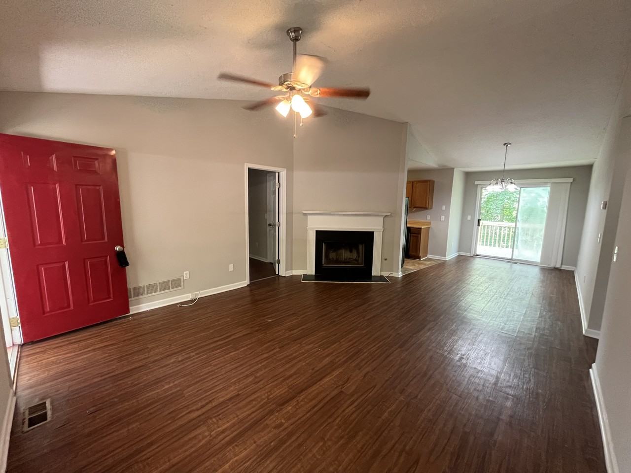 208 Wesley Chapel Rd - Photo 4 of 42