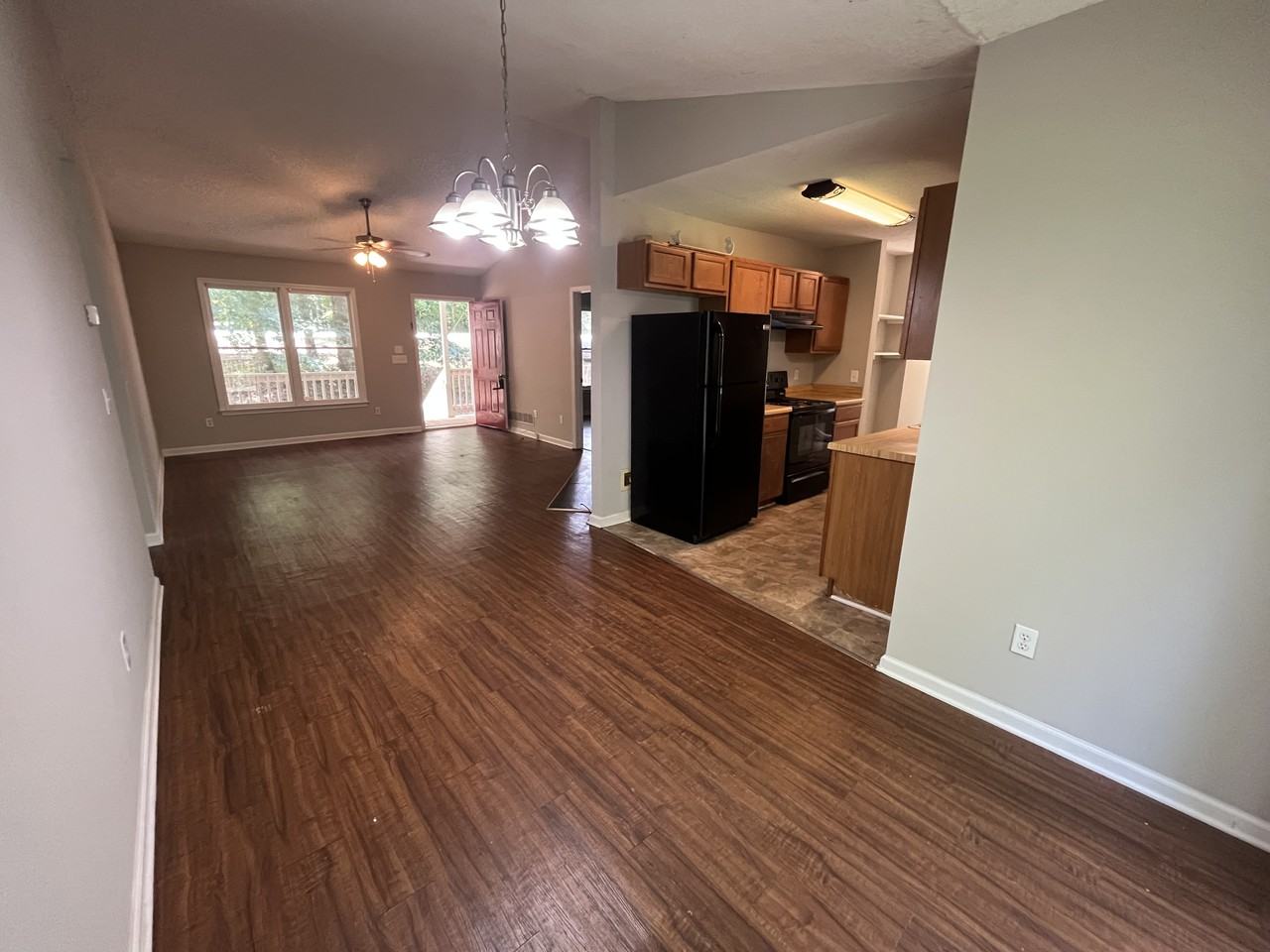 208 Wesley Chapel Rd - Photo 7 of 42
