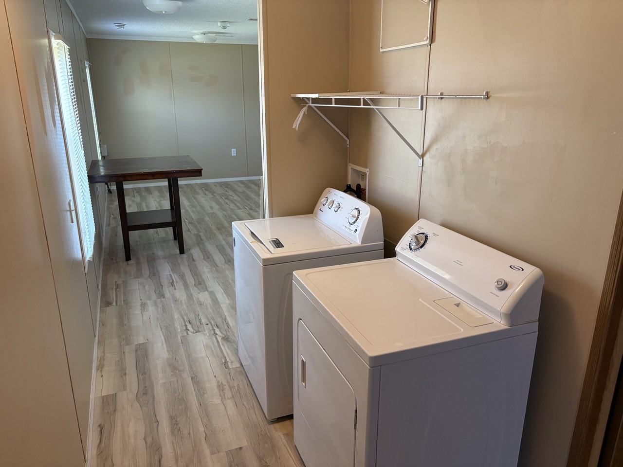 833 Skyview Ln - Photo 4 of 6